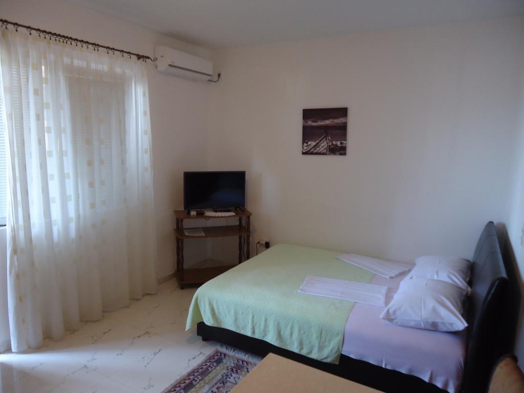 Apartments Villa Micunovic Herceg Novi Exterior photo